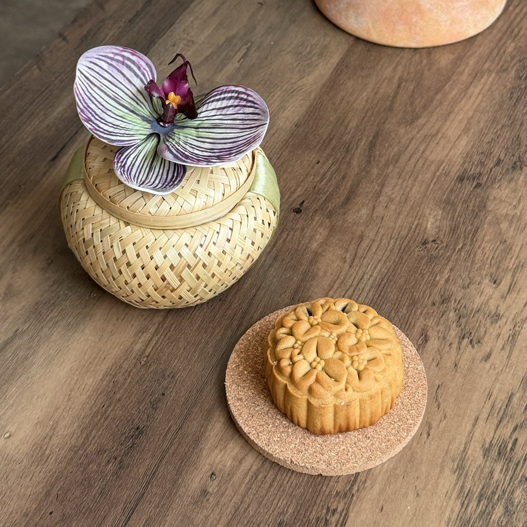 Orchid Whisper Mooncake Door Gift