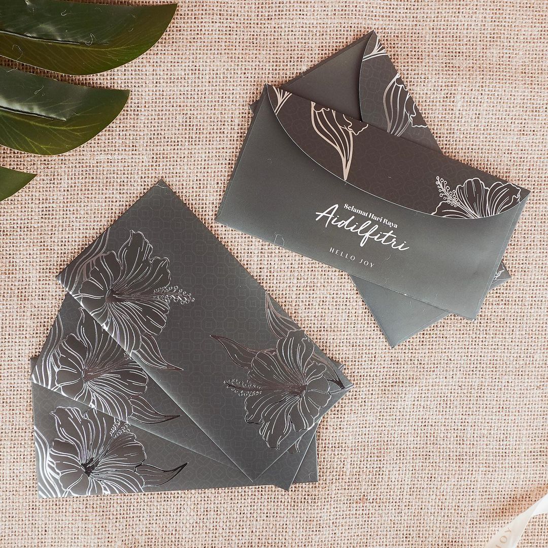 Batik Pouch by Komuniti Tukang Jahit with X5 Raya Packet